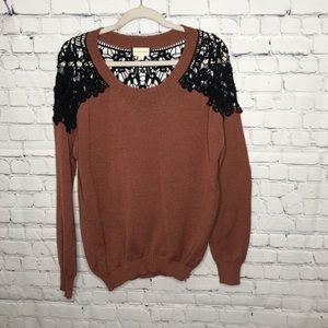 Fiftystreet Sweater w/black lace shoulders large